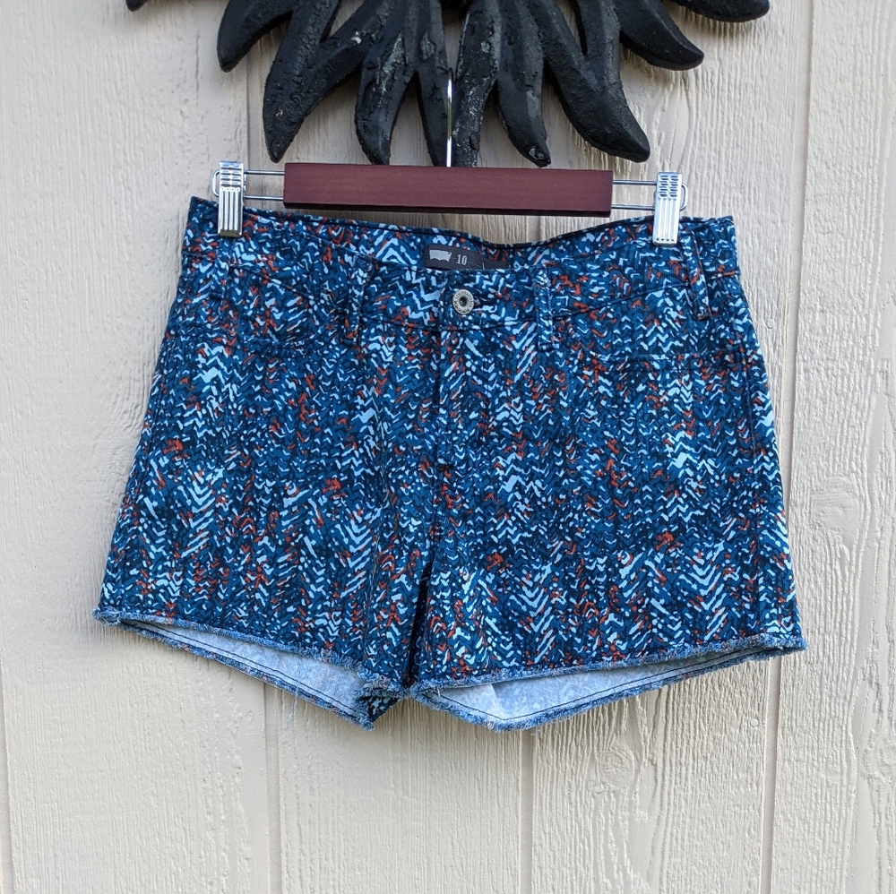 Levi's Multicolor Chevron Geometric Print Shorts